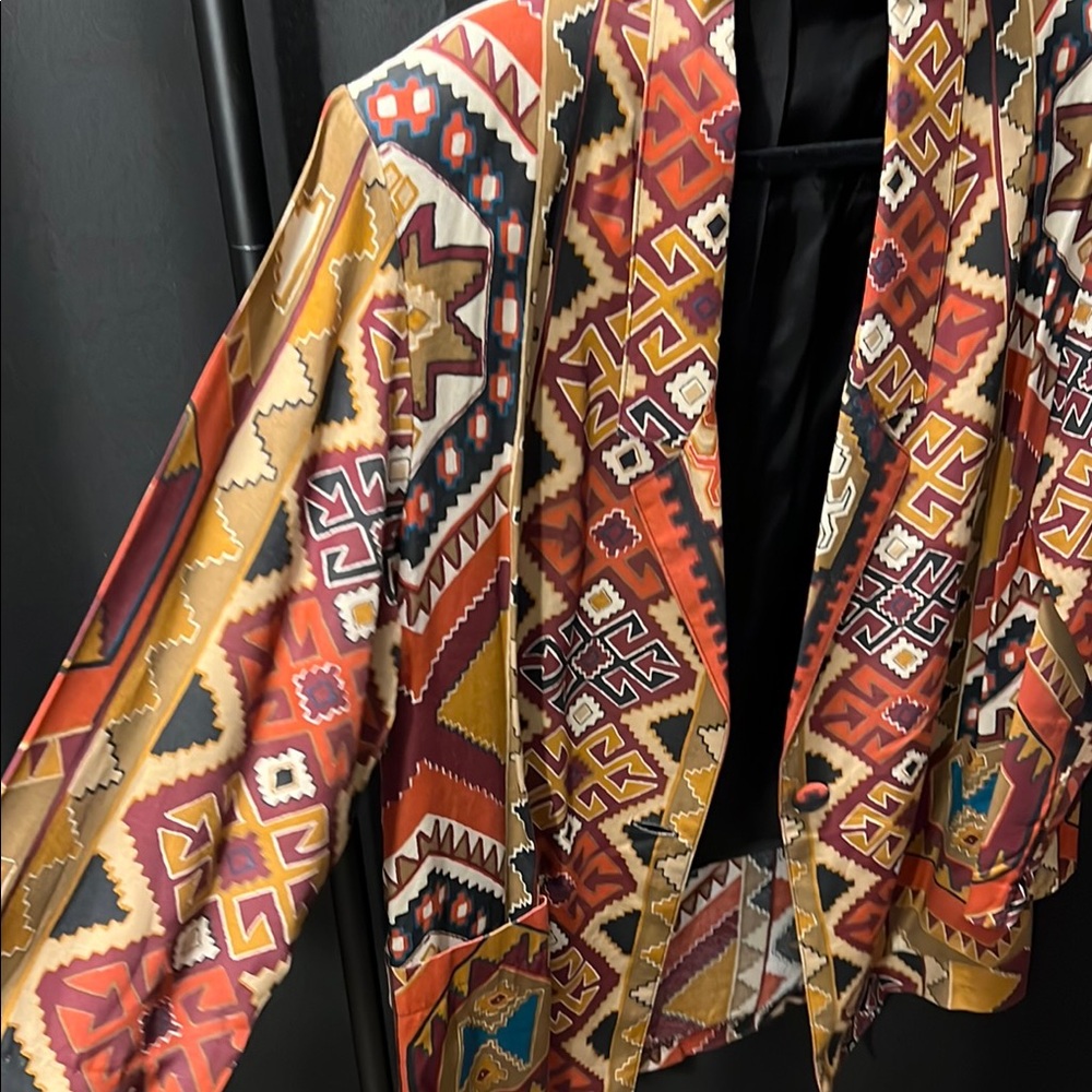 Colorful Geometric Pattern Blazer - Picture 3 of 4
